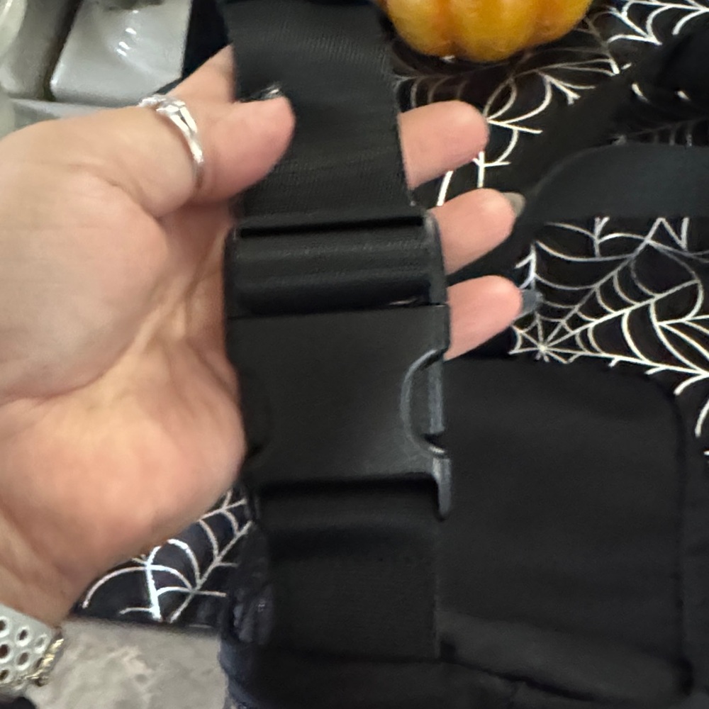 lululemon athletica Black Belt Bag - Picture 8 of 9
